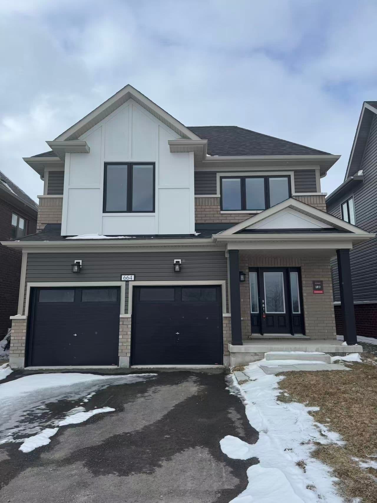 664 Grand Ridge Avenue, Oshawa, ON L1K 0E2