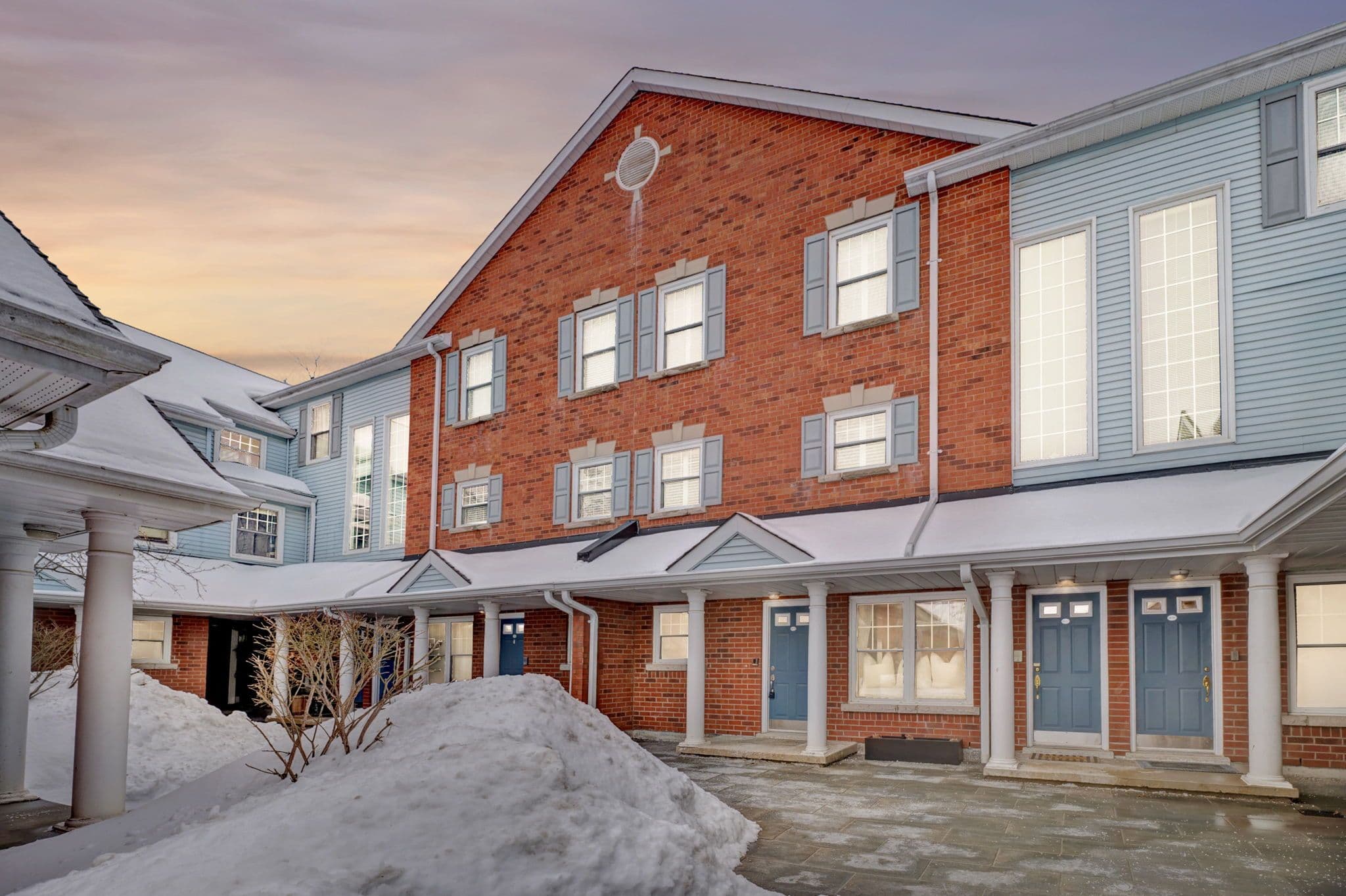 1663 Nash Road D10, Clarington, ON L1E 1S8