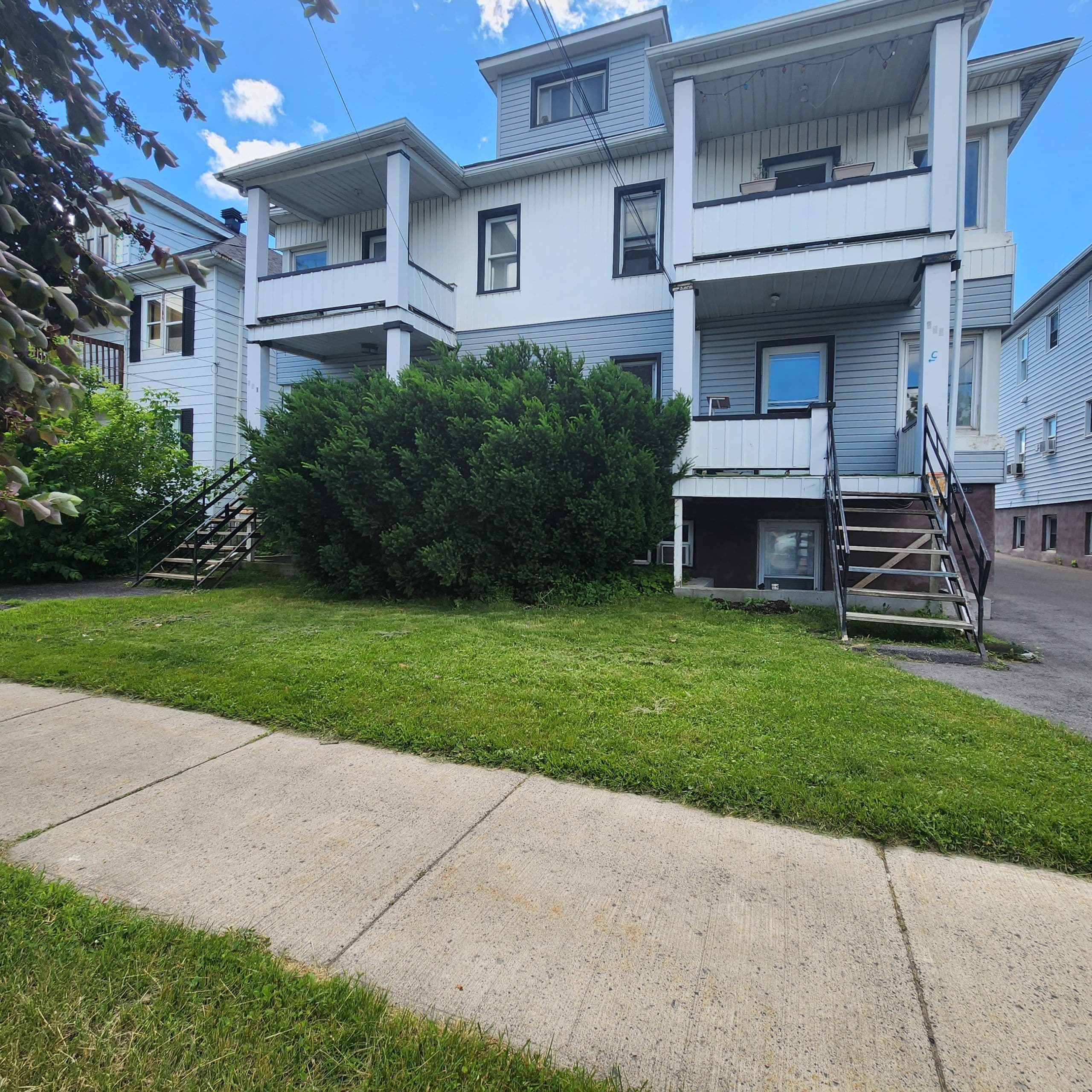 909 Second Street E, Cornwall, ON K6H 2A7