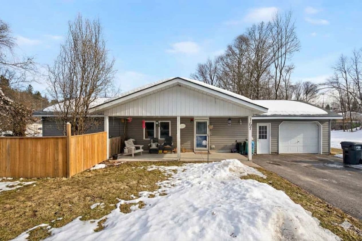 167 Timcourt Drive, Tiny, ON L9M 0B9