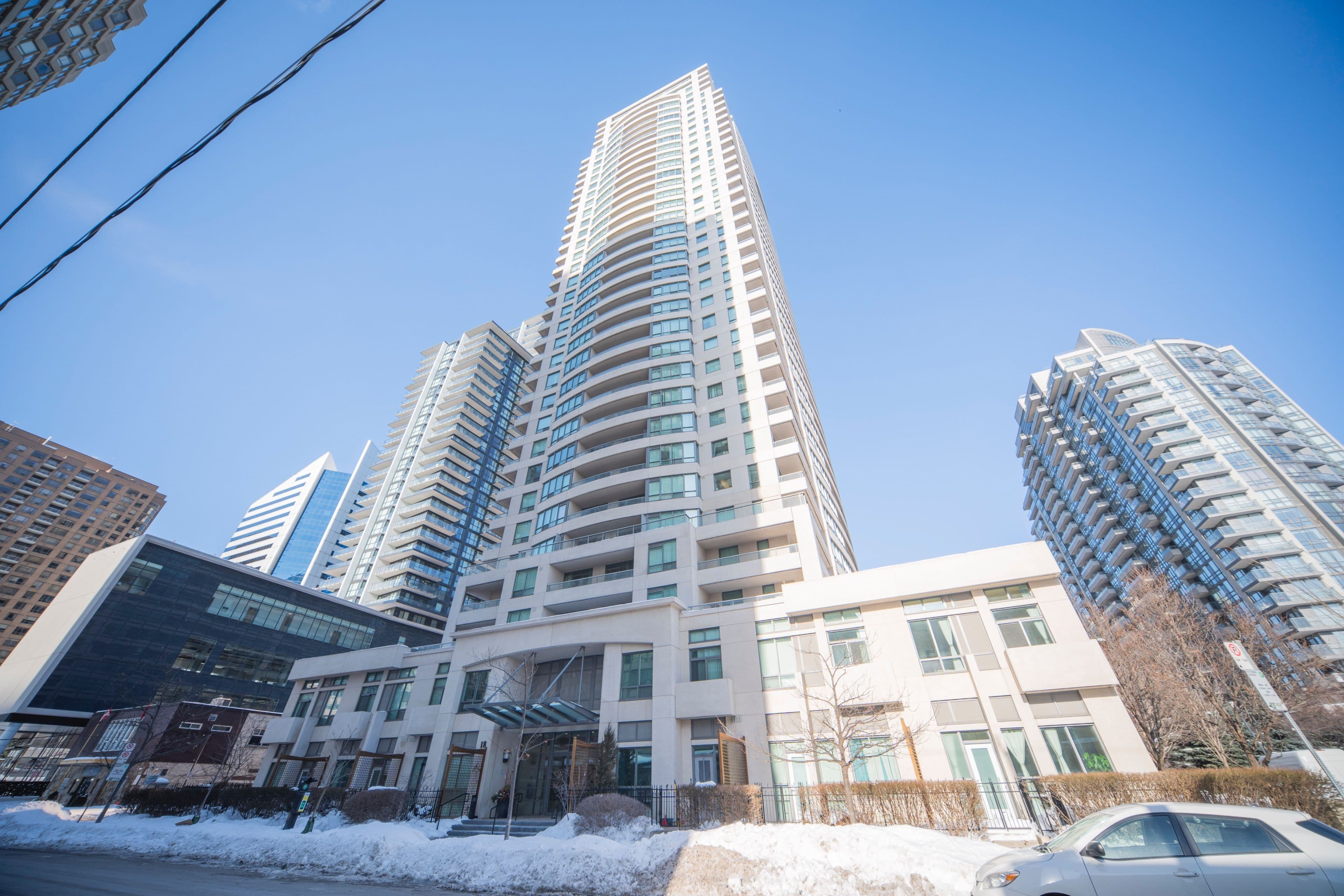 18 Spring Garden Avenue 802, Toronto C14, ON M2N 7M2