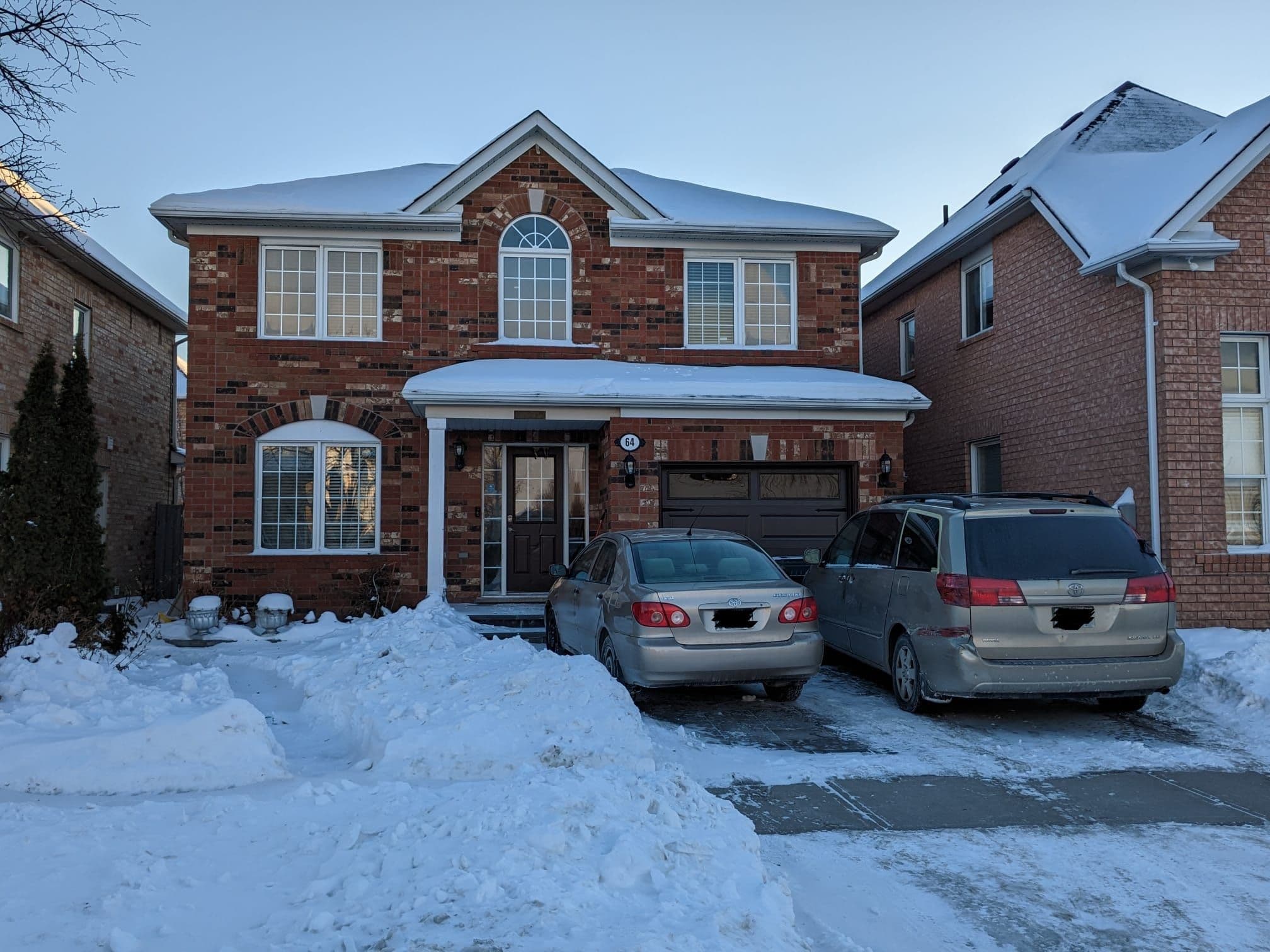 64 Wharnsby Drive, Toronto E11, ON M1X 1Y6
