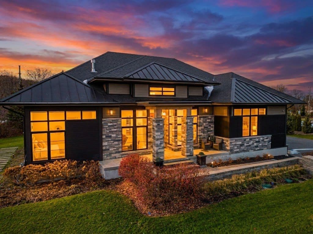 1 Windrose Valley Boulevard, Clearview, ON L9Y 0K2