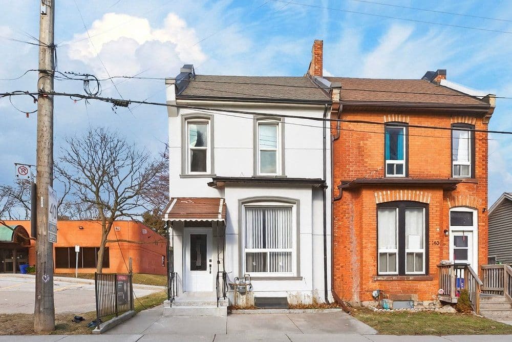 141 Ray Street N, Hamilton, ON L8R 2Y3