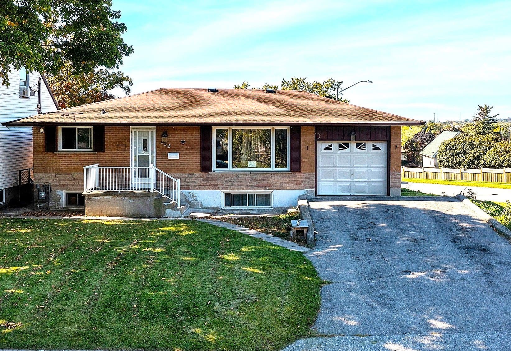 532 Montrave Avenue, Oshawa, ON L1J 4S9