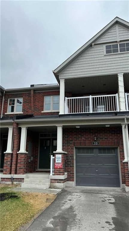 10 Marlborough Street, Whitby, ON L1R 0R2