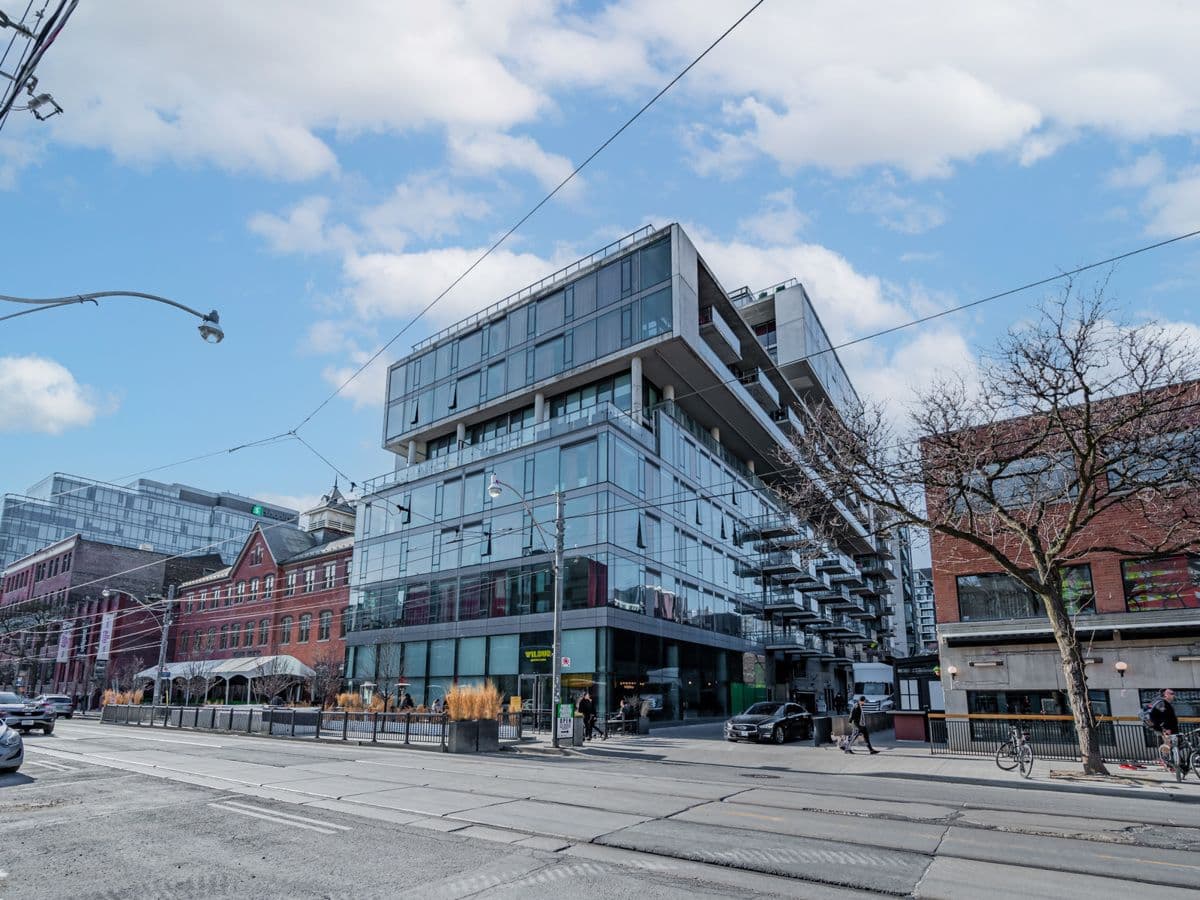 560 King Street W 1005, Toronto C01, ON M5V 0L5