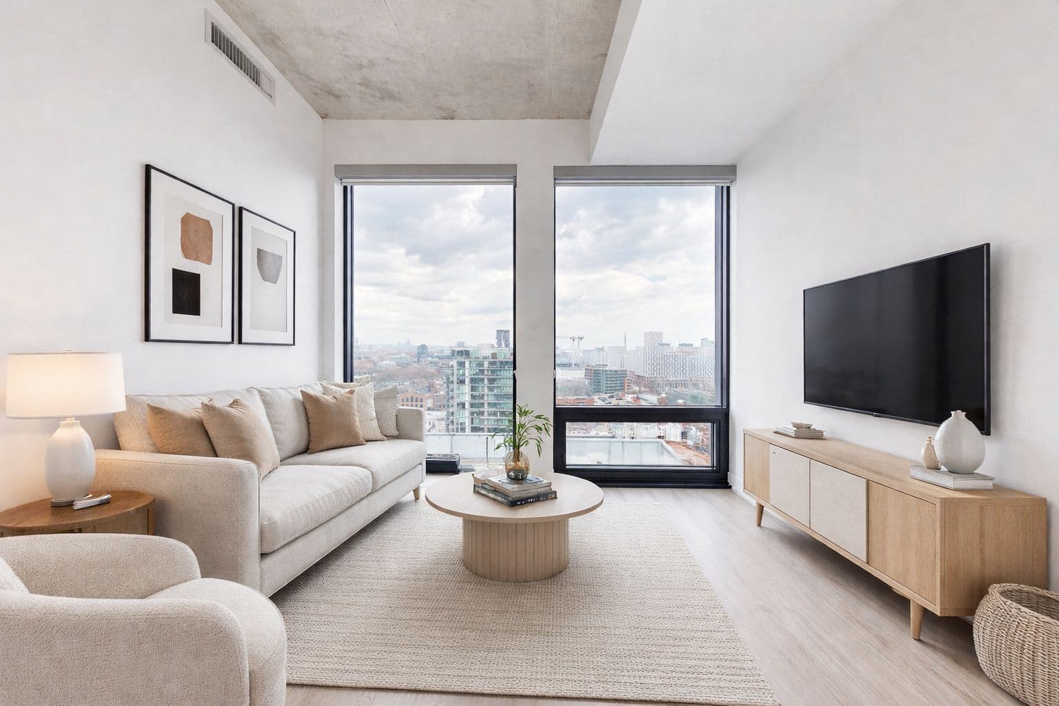 284 King Street E 2401, Toronto C08, ON M5A 1K4