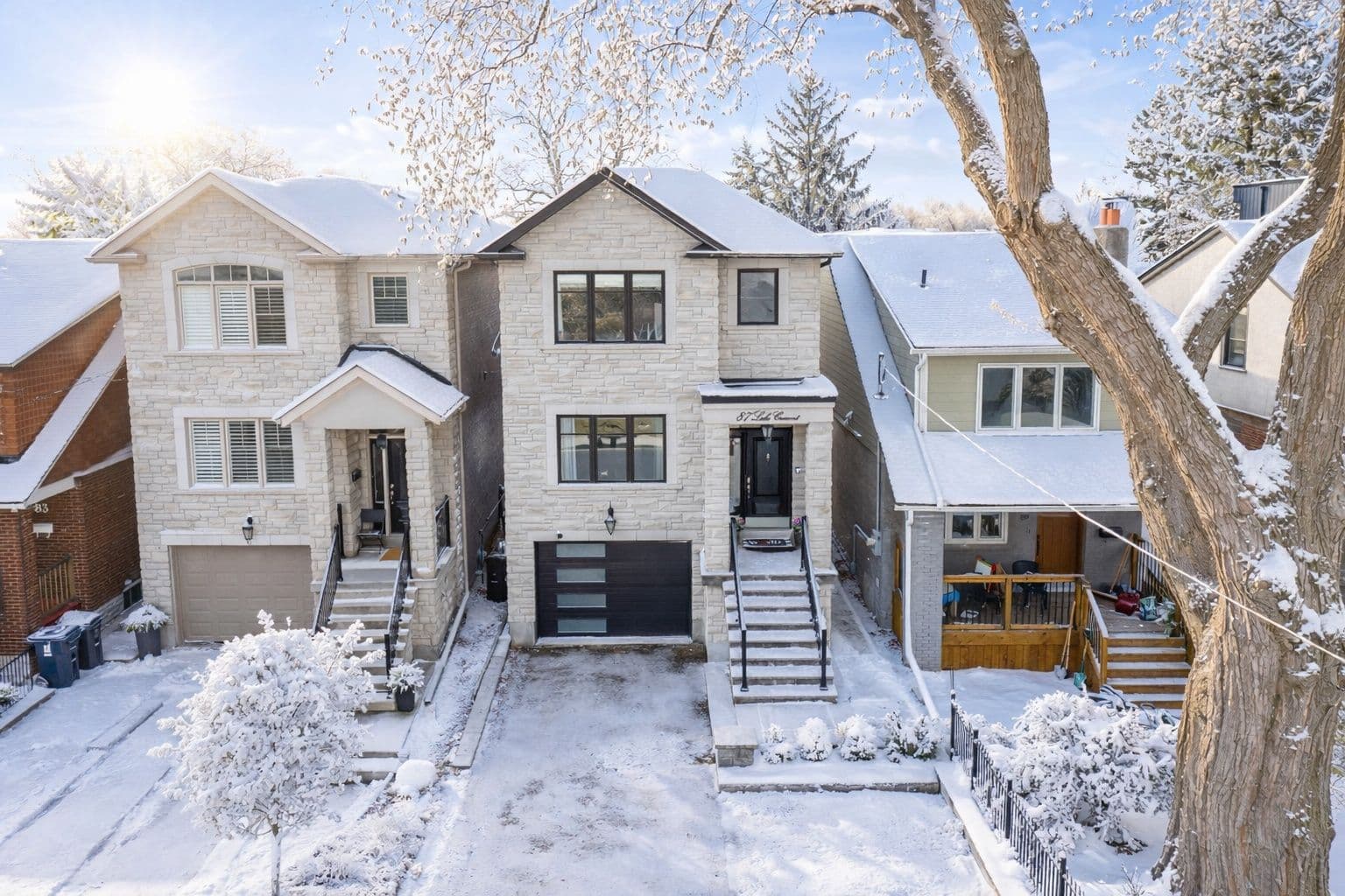 87 Lake Crescent, Toronto W06, ON M8V 1W2