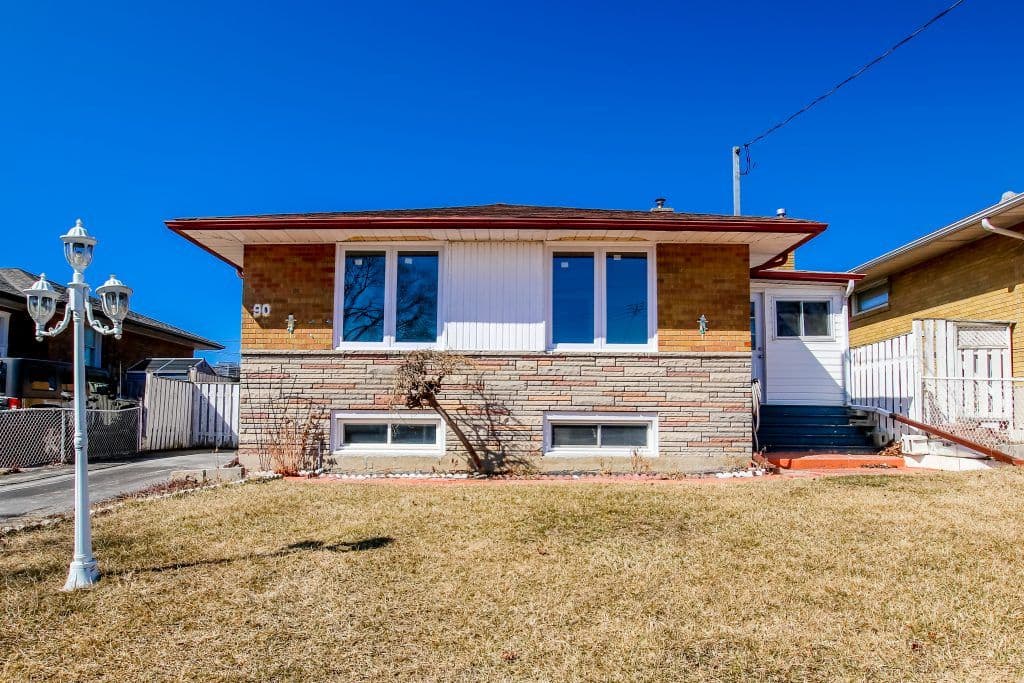 90 Mountland Drive Bsmt, Toronto E09, ON M1G 2P1