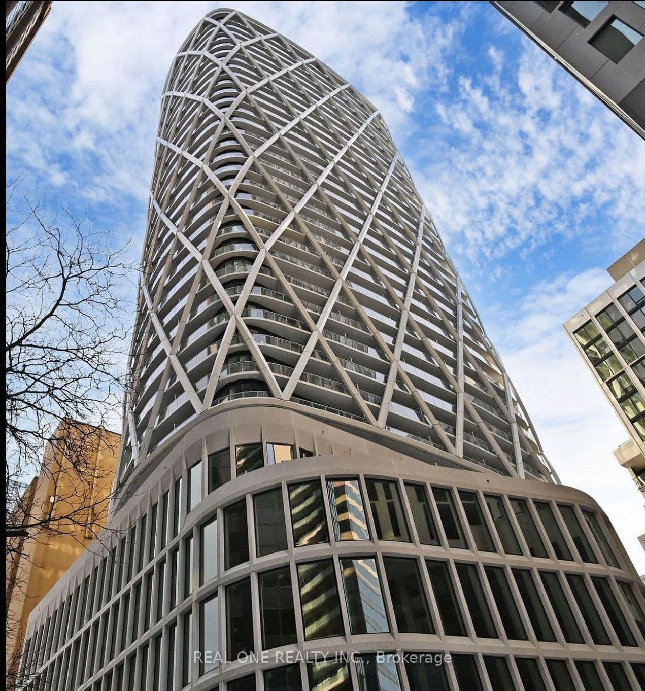 230 Simcoe Street 2317, Toronto C01, ON M5T 0G7