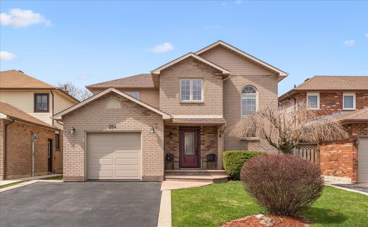 284 Delancey Boulevard, Hamilton, ON L9B 1Y9