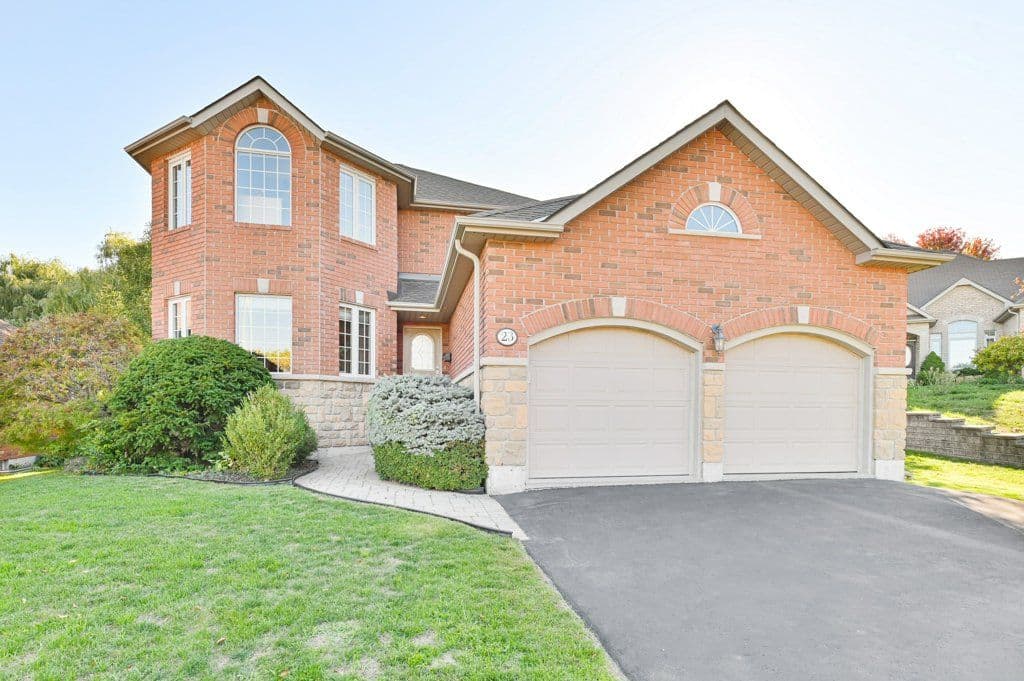 23 Magnolia Court, Belleville, ON K8P 5M7