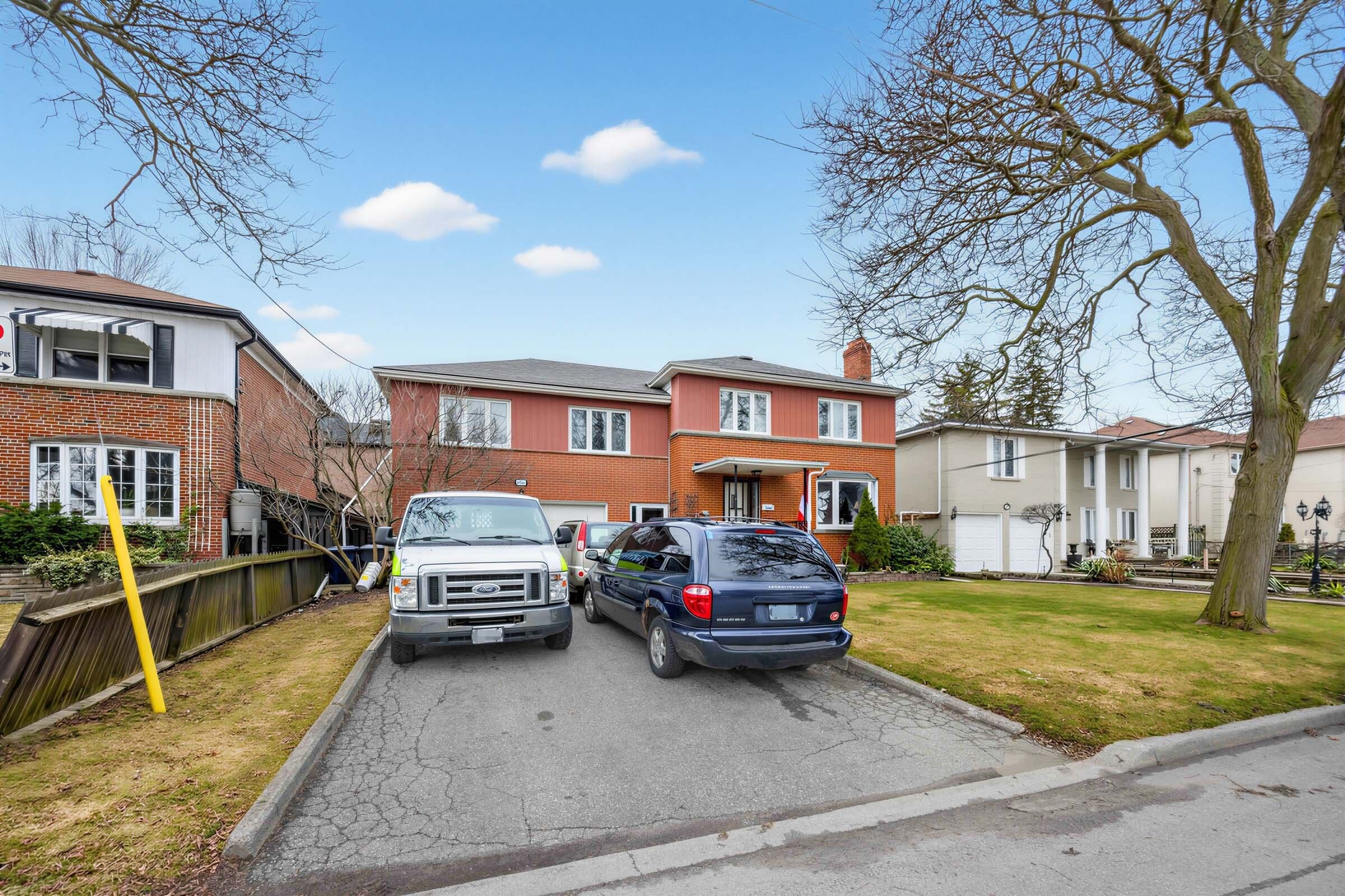 1068 Lillian Street, Toronto C14, ON M2M 3G5