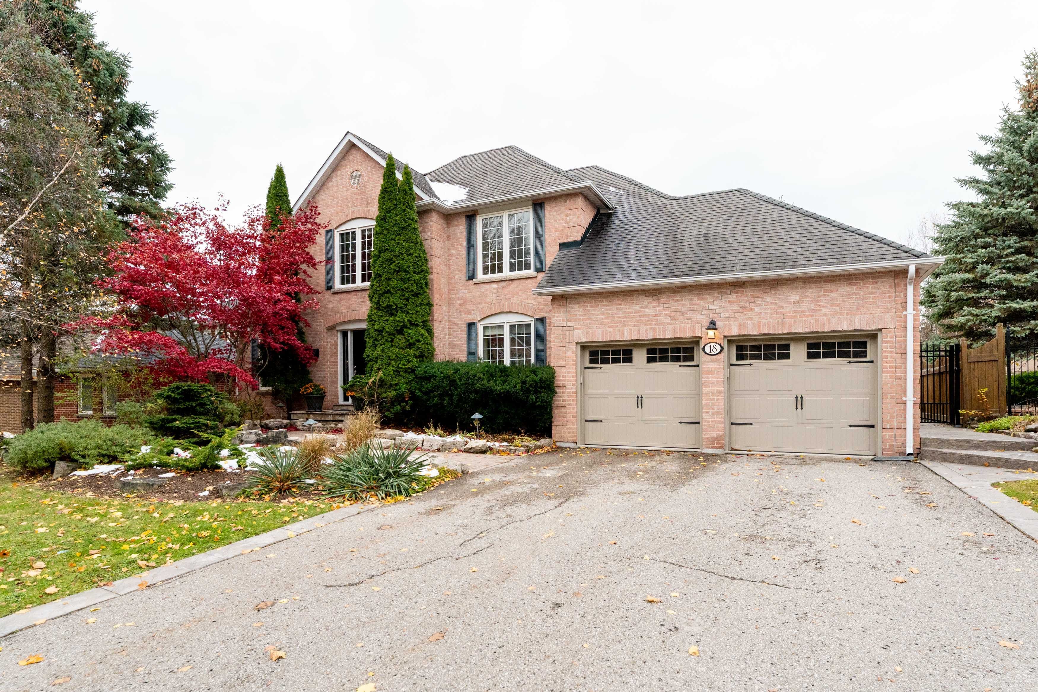 18 Harrowsmith Place, Richmond Hill, ON L4E 2J9
