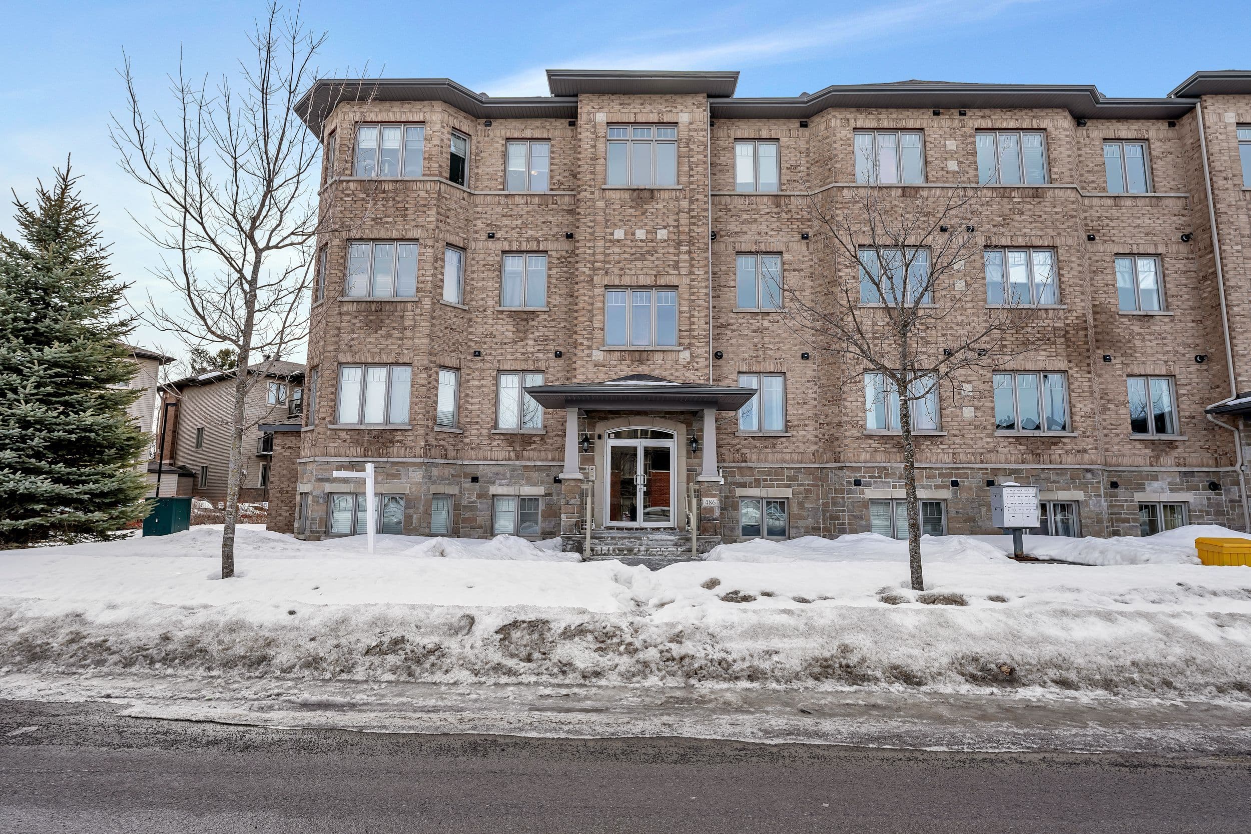 486 Via Verona Avenue 7, Barrhaven, ON K2J 6B3