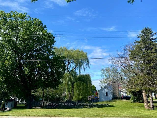 107 Union Street, Prince Edward County, ON K0K 2T0