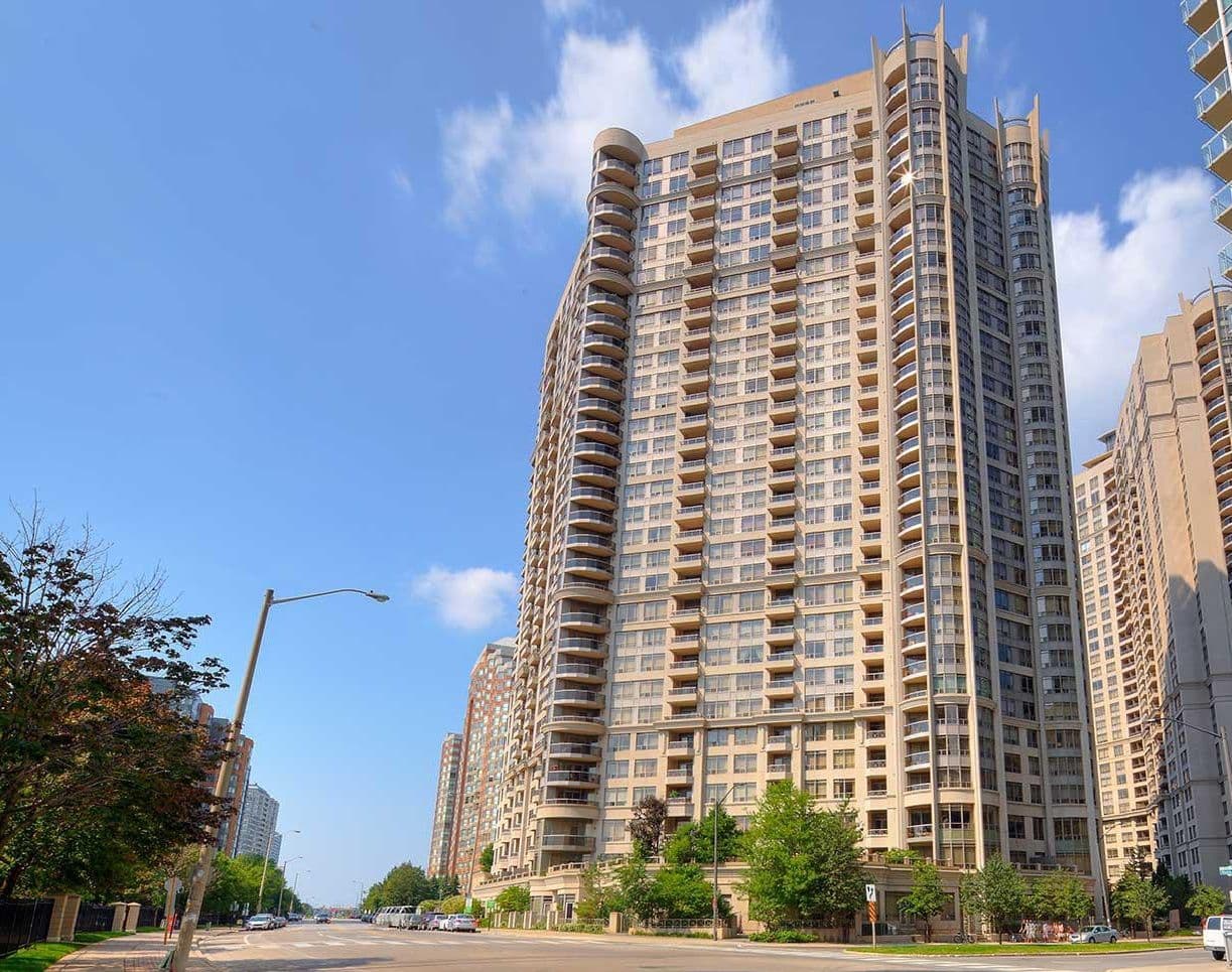 3880 Duke Of York Boulevard 104, Mississauga, ON L5B 4M7