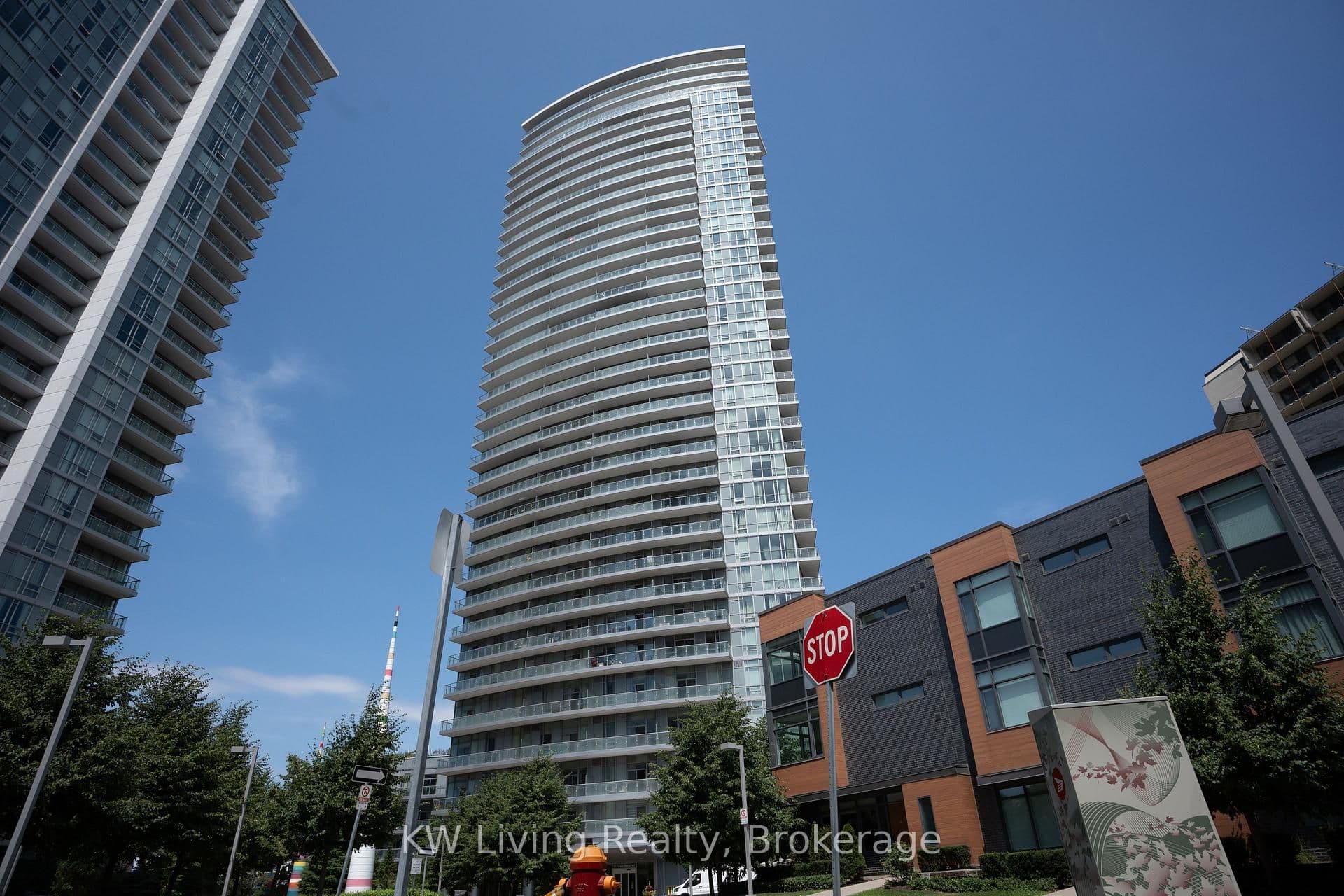70 Forest Manor Road 2506, Toronto C15, ON M2J 0A9