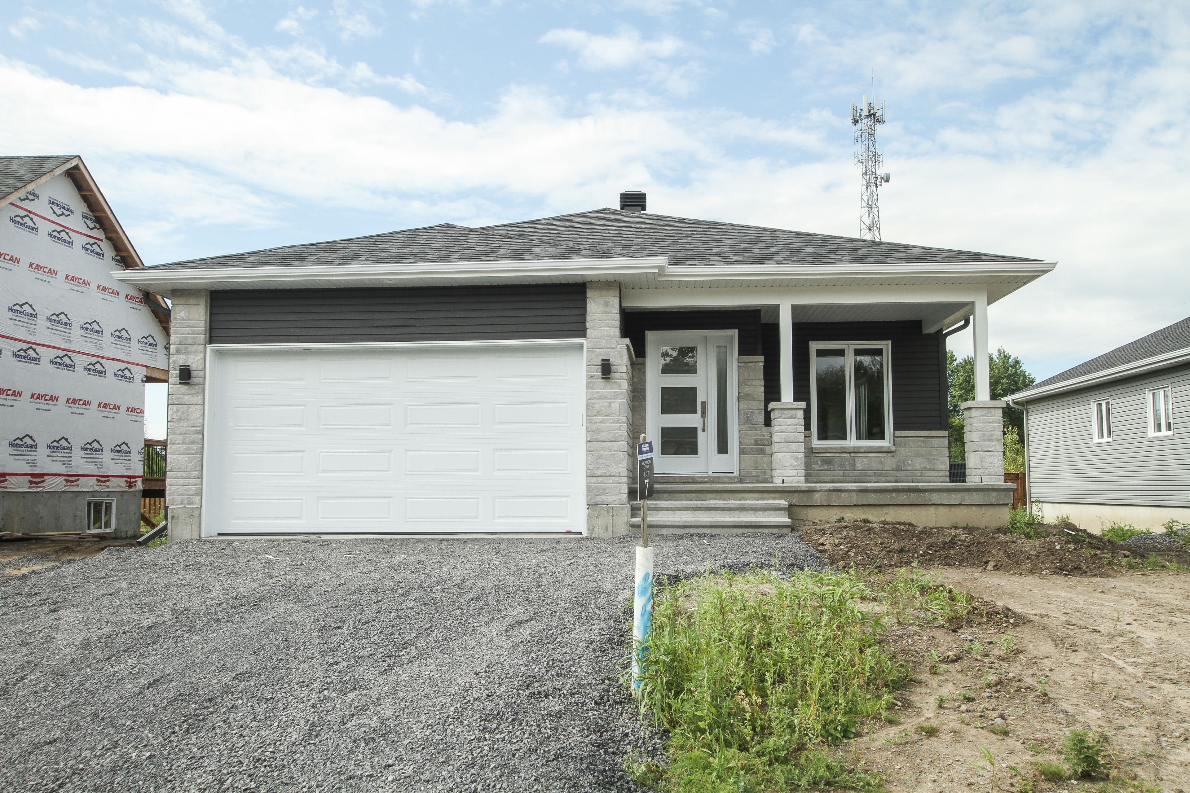 1401 Caroline Court, Cornwall, ON K6J 0C5