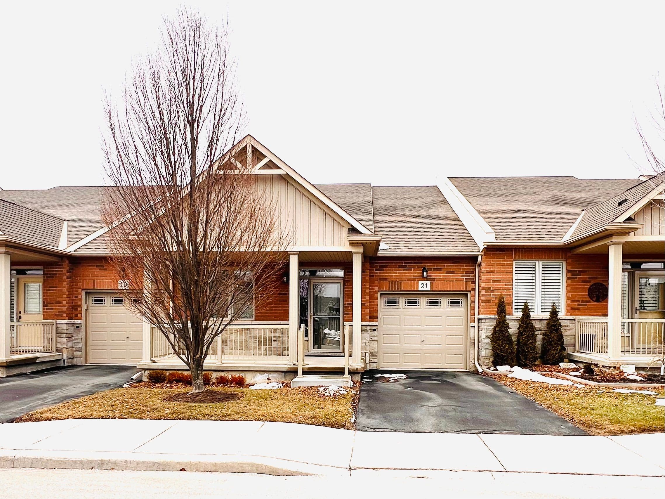 21 Finton Lane, Hamilton, ON L0R 1C0