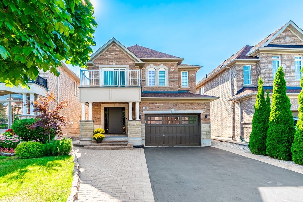 109 Barli Crescent, Vaughan, ON L6A 4S2