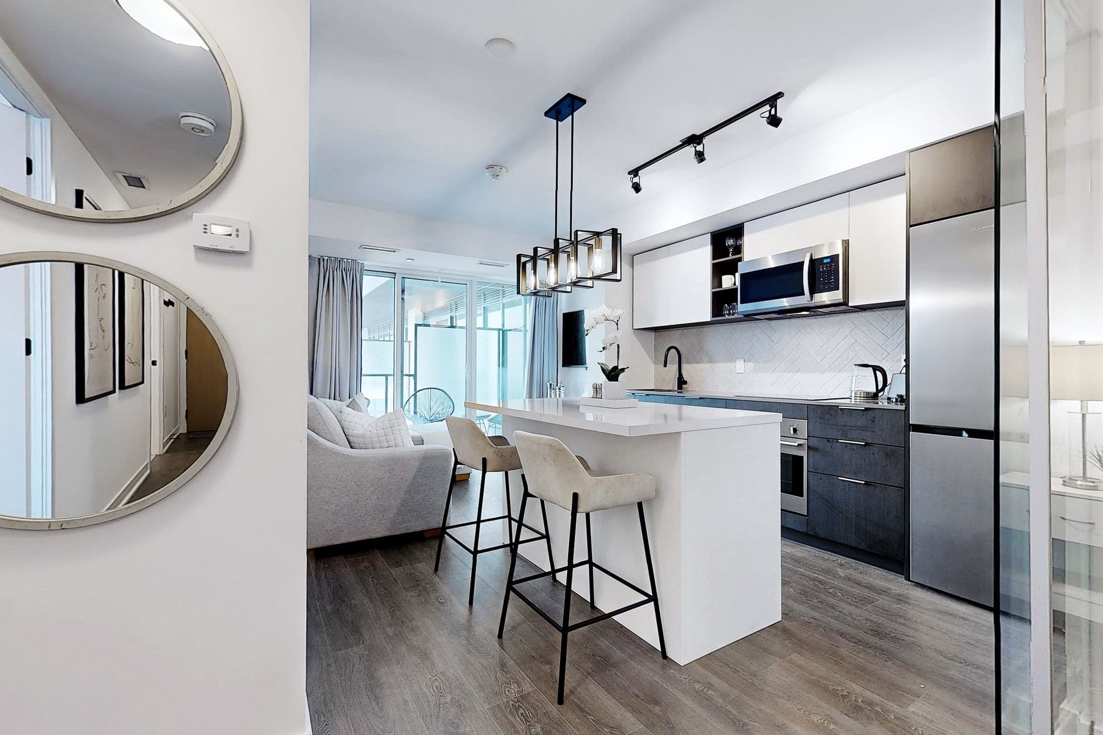 36 Zorra Street 330, Toronto W08, ON M8Z 0G5