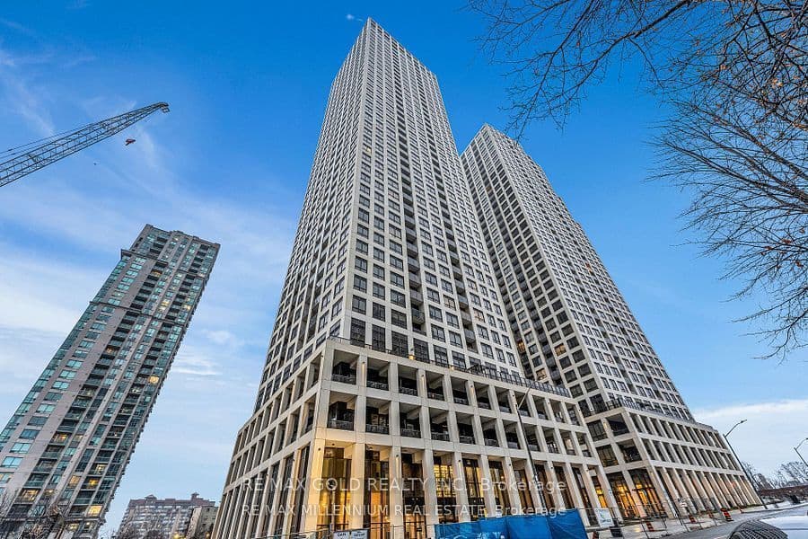 30 Elm Drive W 3903, Mississauga, ON L5B 0N6