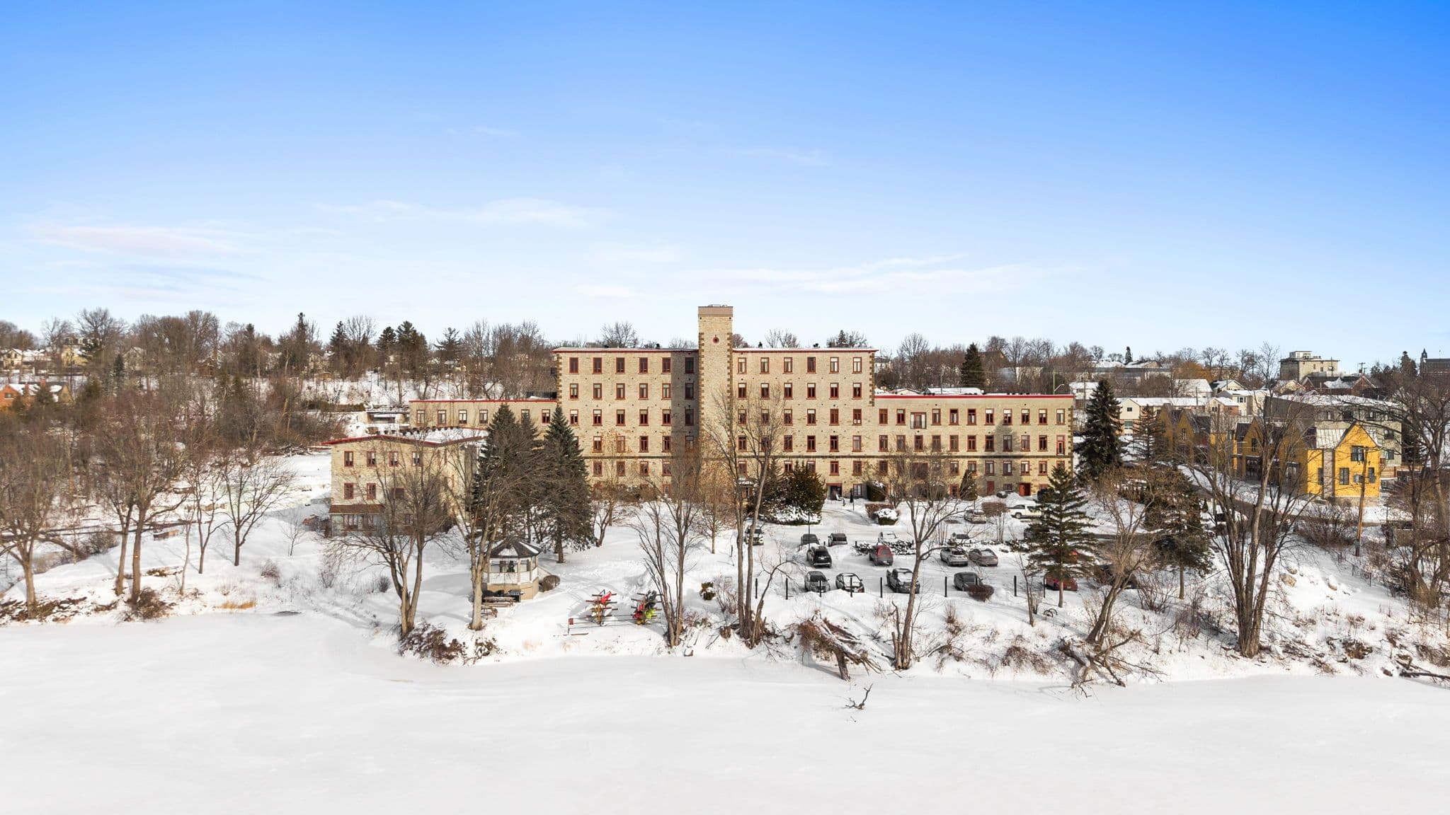 1 Rosamond Street E 107, Mississippi Mills, ON K0A 1A0