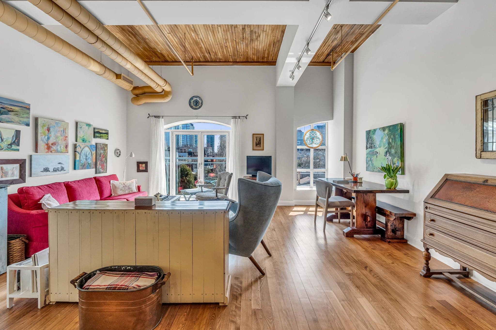 993 Queen Street W 208, Toronto C01, ON M6J 1H2