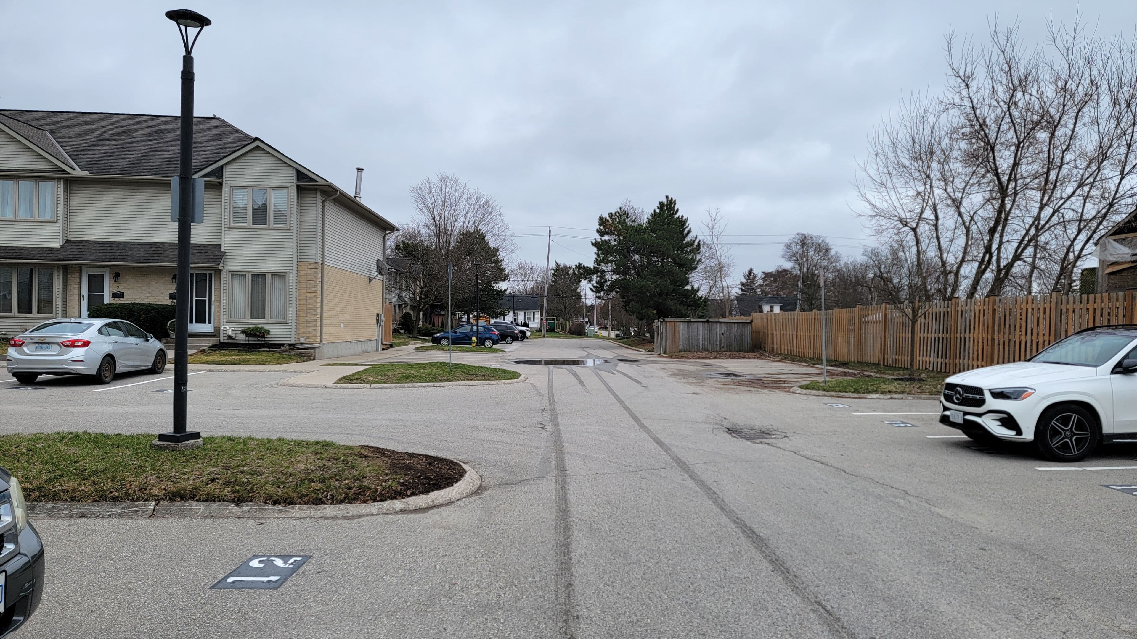 1138 Kipps Lane 17, London East, ON N5Y 5K6