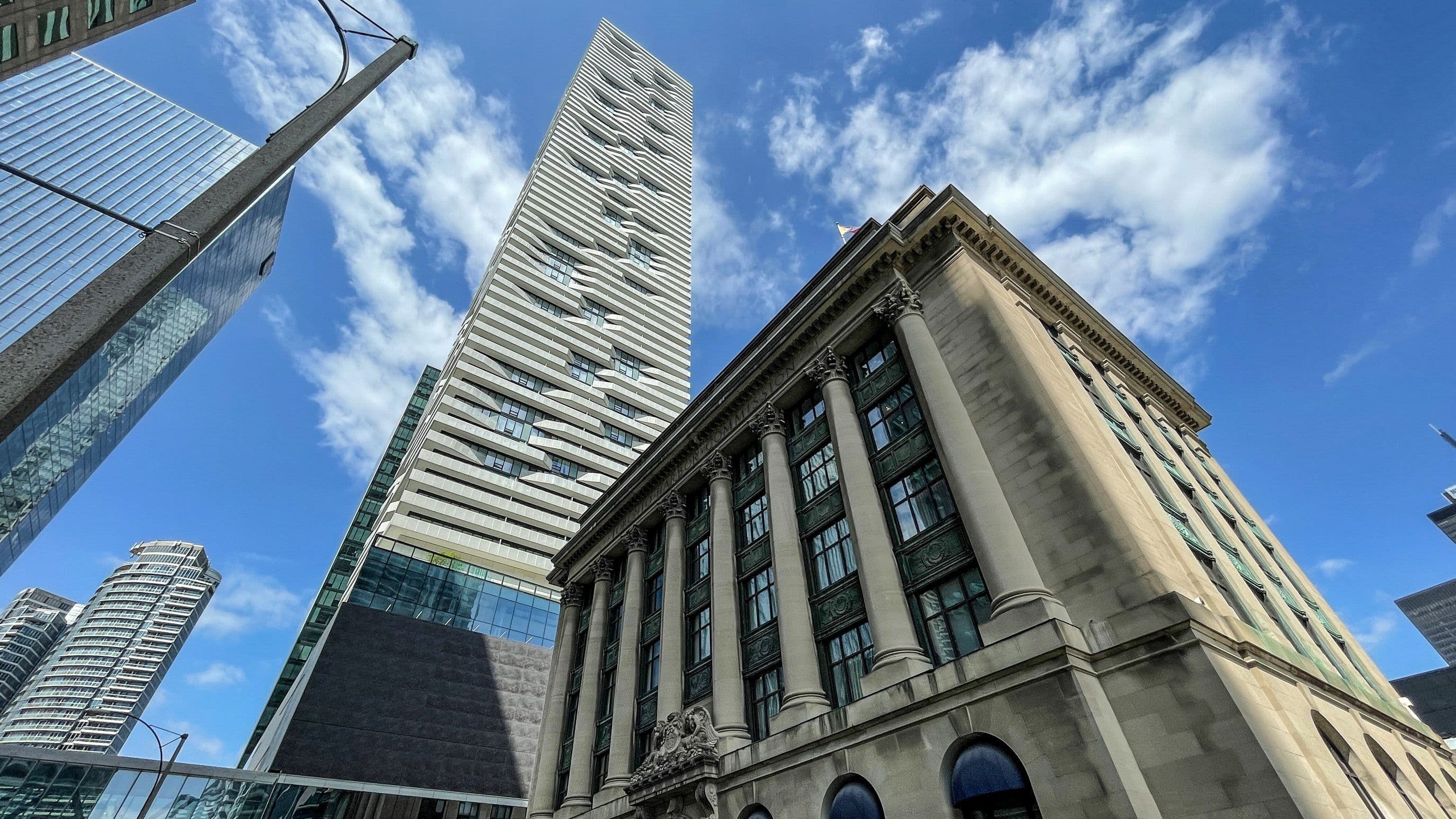 100 Harbour Street PH101, Toronto C01, ON M5J 0B5