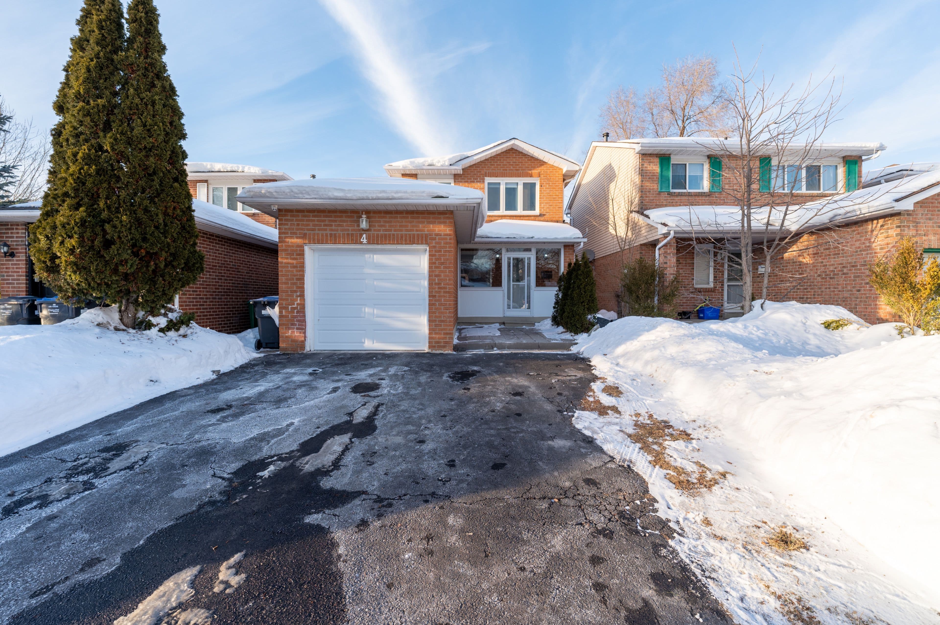 4 Summertime Court, Brampton, ON L6Z 2B4