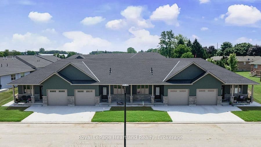 27 Silver Creek Road, Huron East, ON N0K 1W0