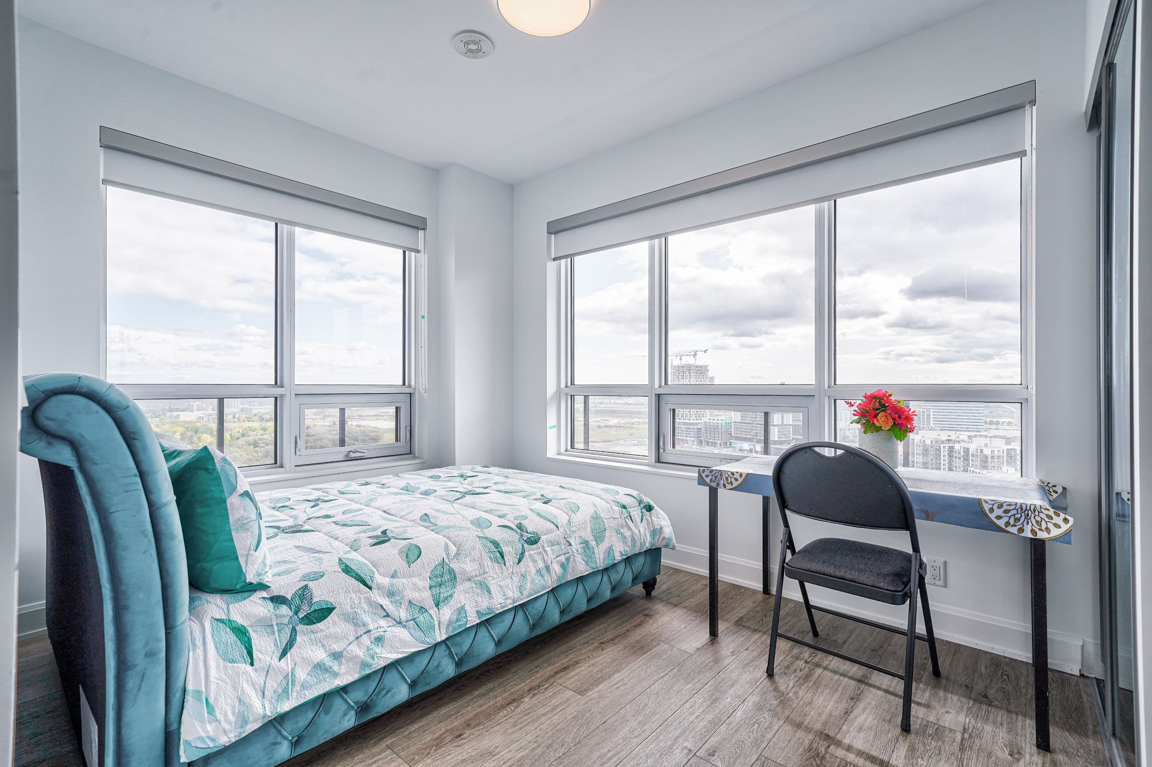 8 Water Walk Drive C 2701, Markham, ON L3R 6L4