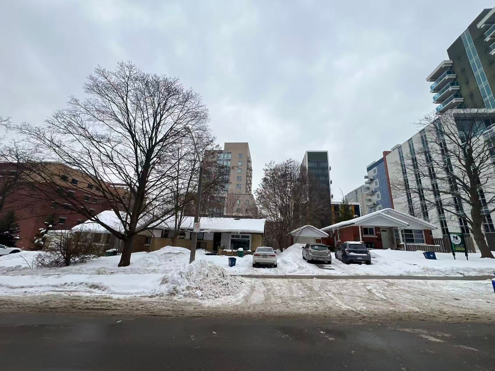 249 Sunview Street, Waterloo, ON N2L 3V8