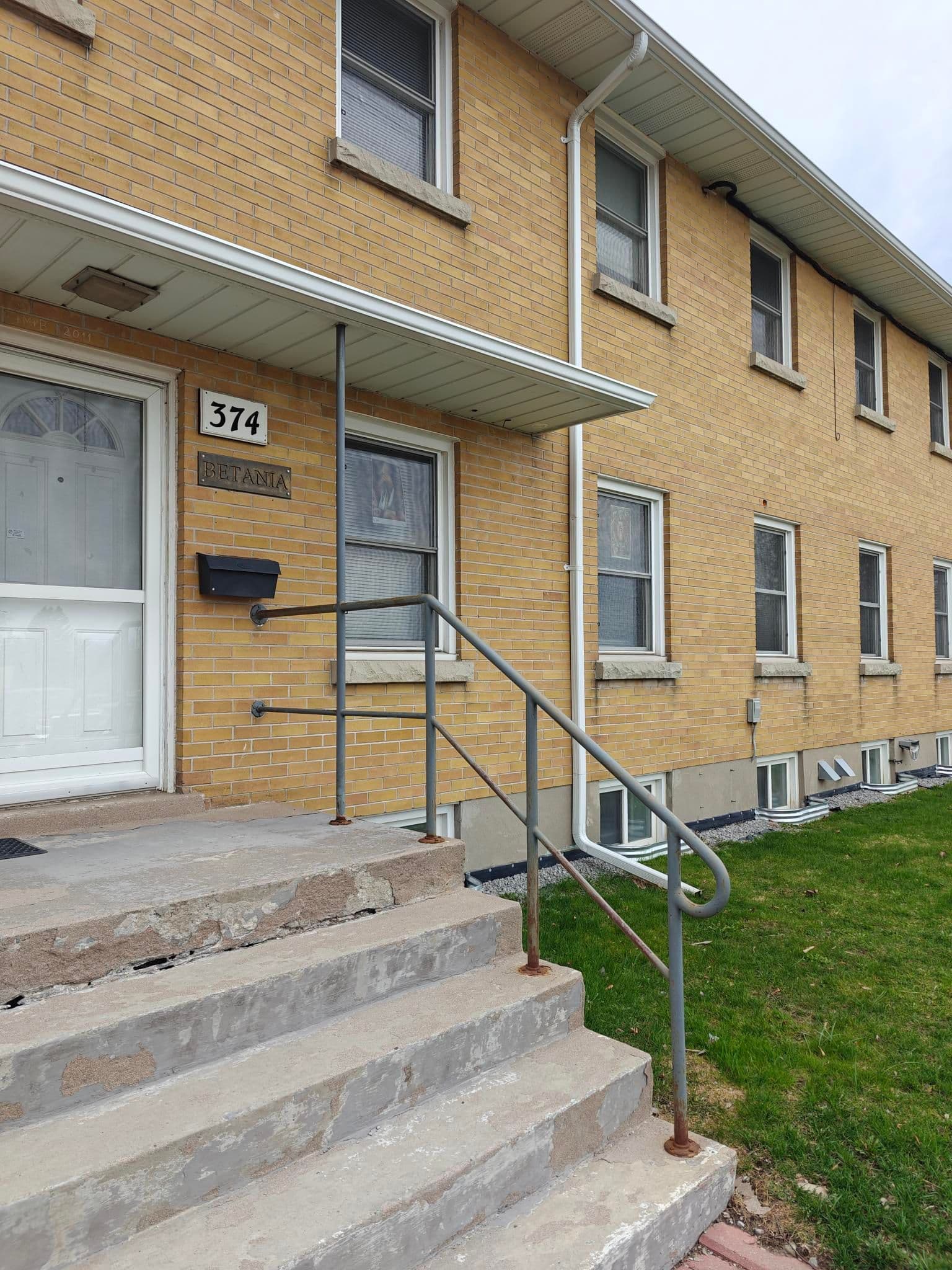 374 Central Park Boulevard S Room #6, Oshawa, ON L1H 5X2