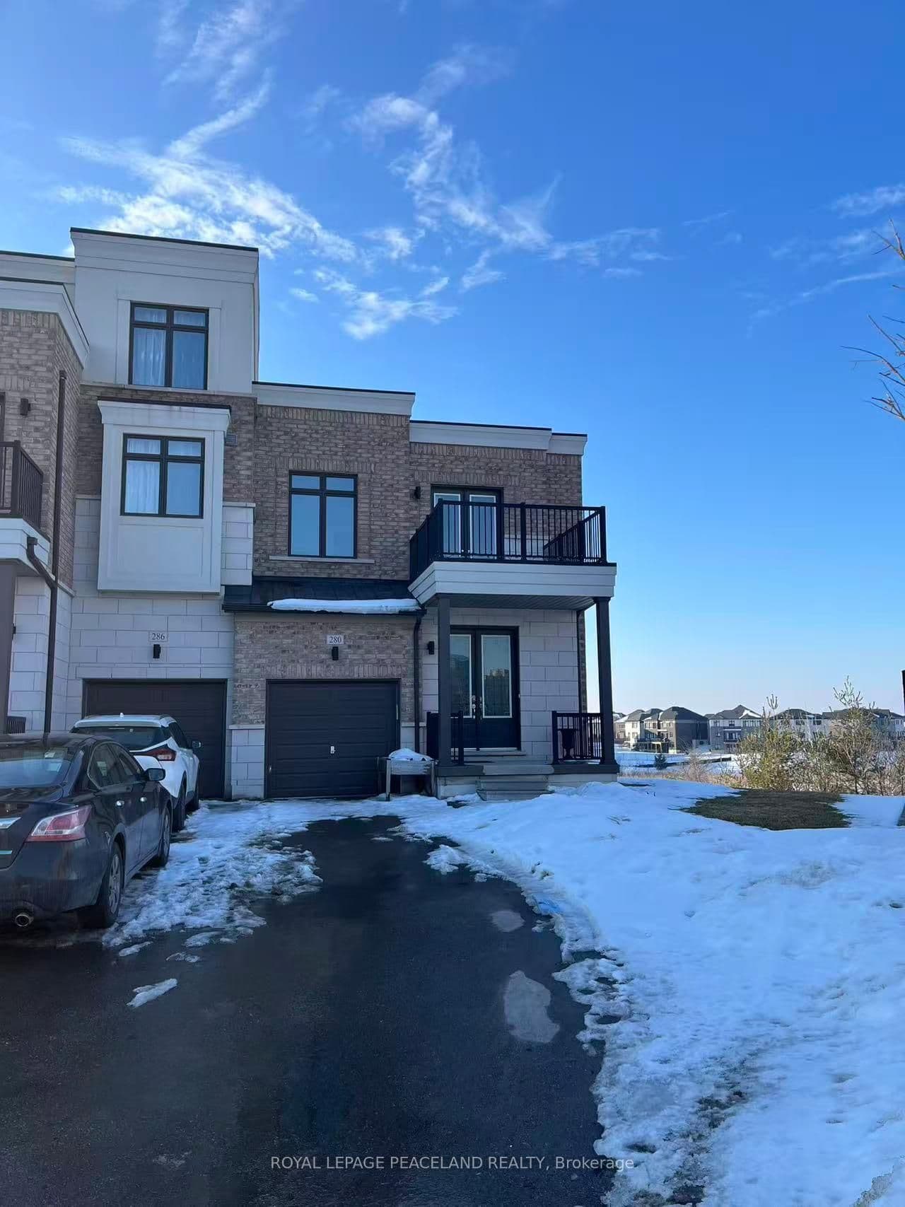 280 Elyse Court, Aurora, ON L4G 2C9