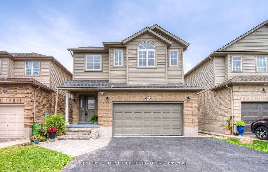 843 Brandenburg Boulevard, Waterloo, ON N2T 2X6