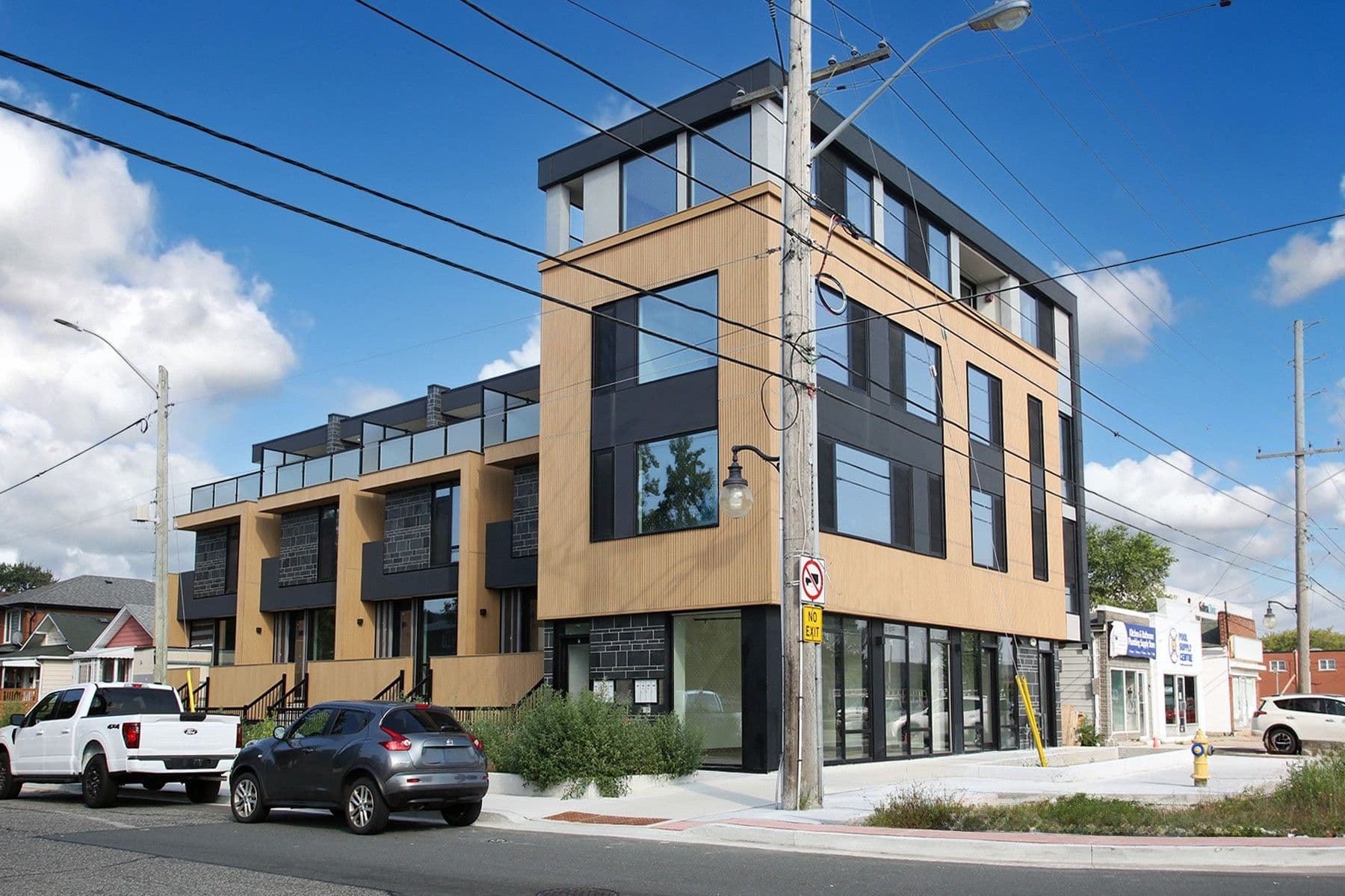 2 Owen Drive, Toronto W06, ON M8W 1W7