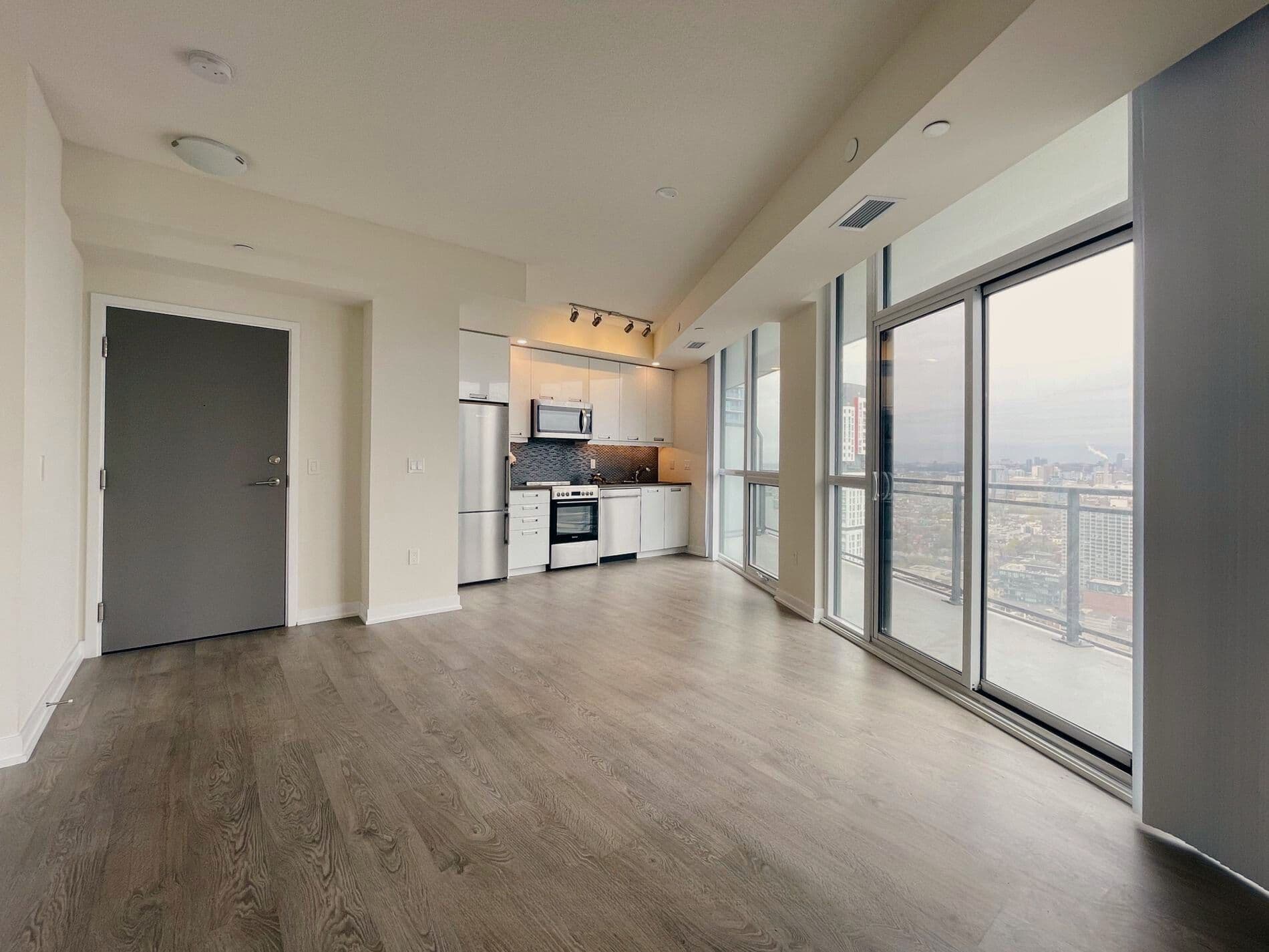 99 John Street 1609, Toronto C01, ON M5V 0S6