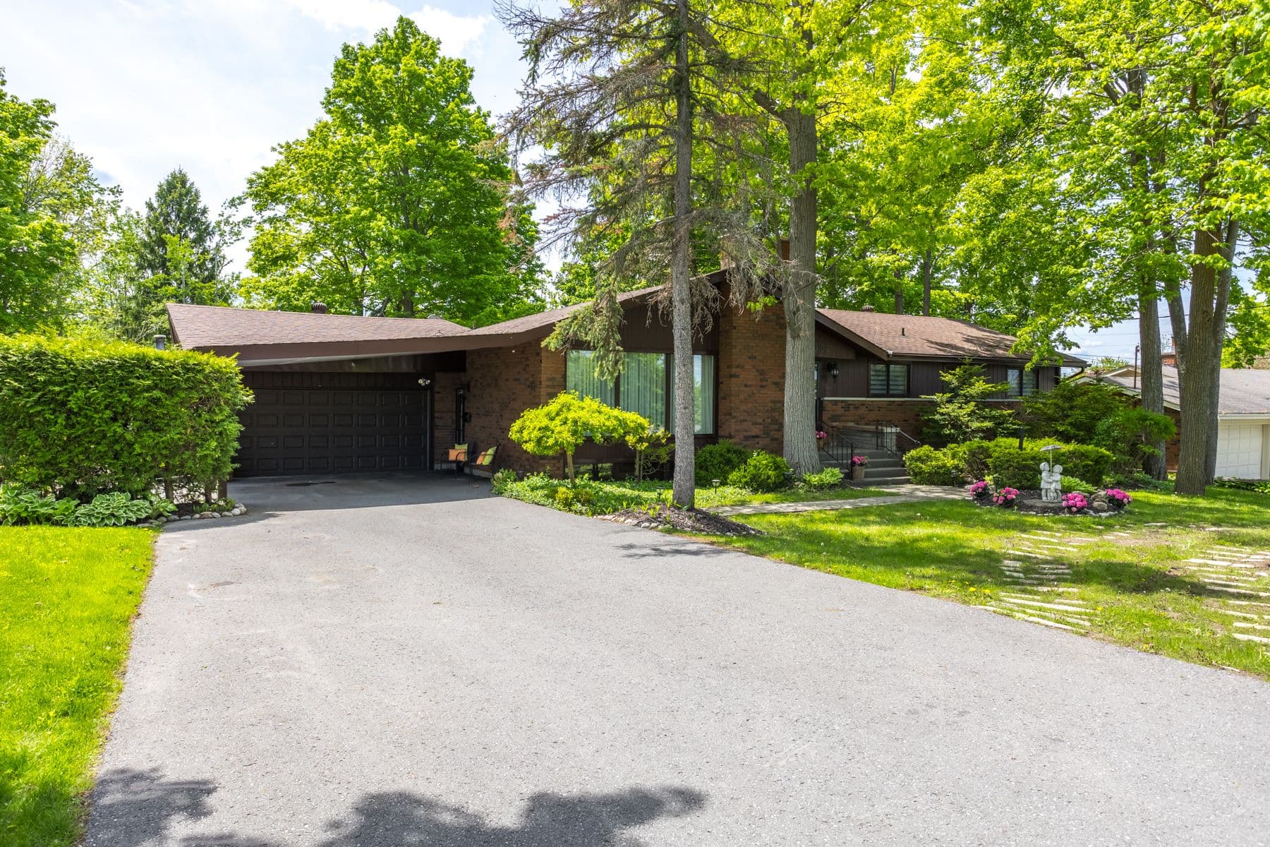 1009 FAIRBAIRN Street, Peterborough, ON K9K 1C1