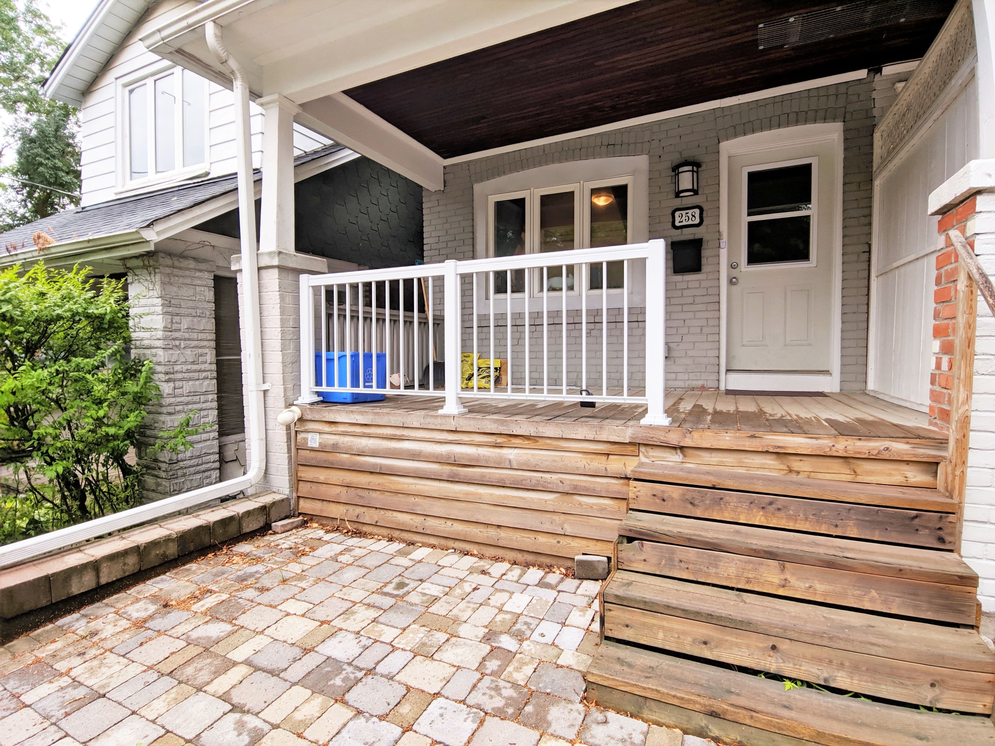 258 Kenilworth Avenue 2, Toronto E02, ON M4L 3S8