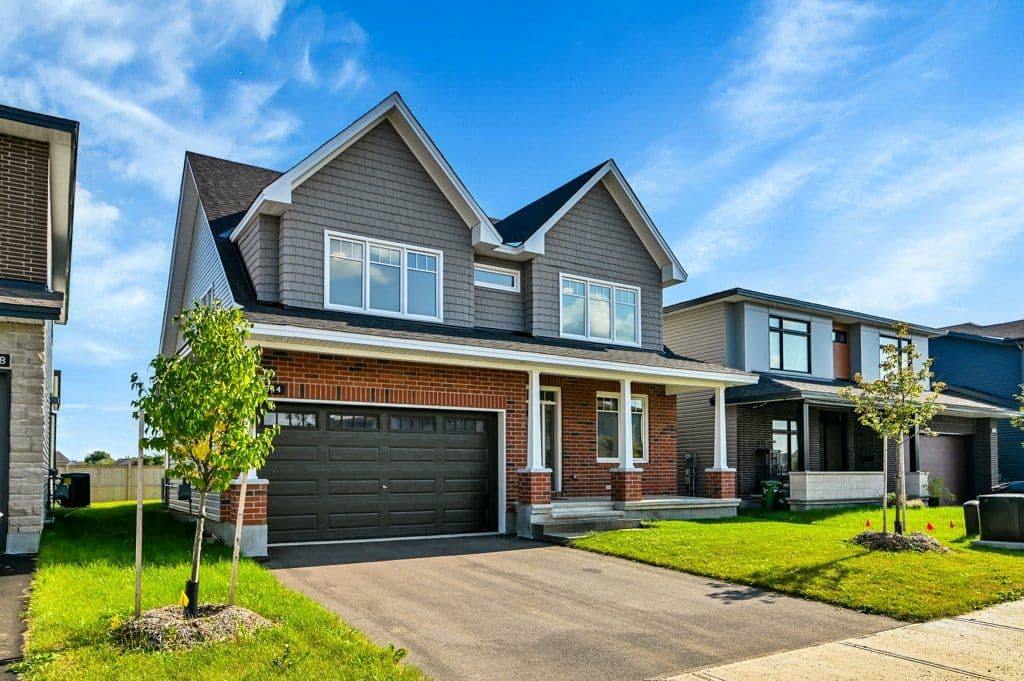 844 Snowdrop Crescent, Blossom Park - Airport and Area, ON K1T 0X7