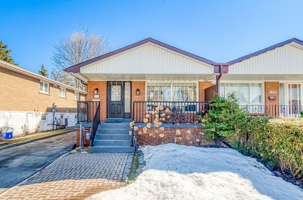 141 Angus Drive, Toronto C15, ON M2J 2W9