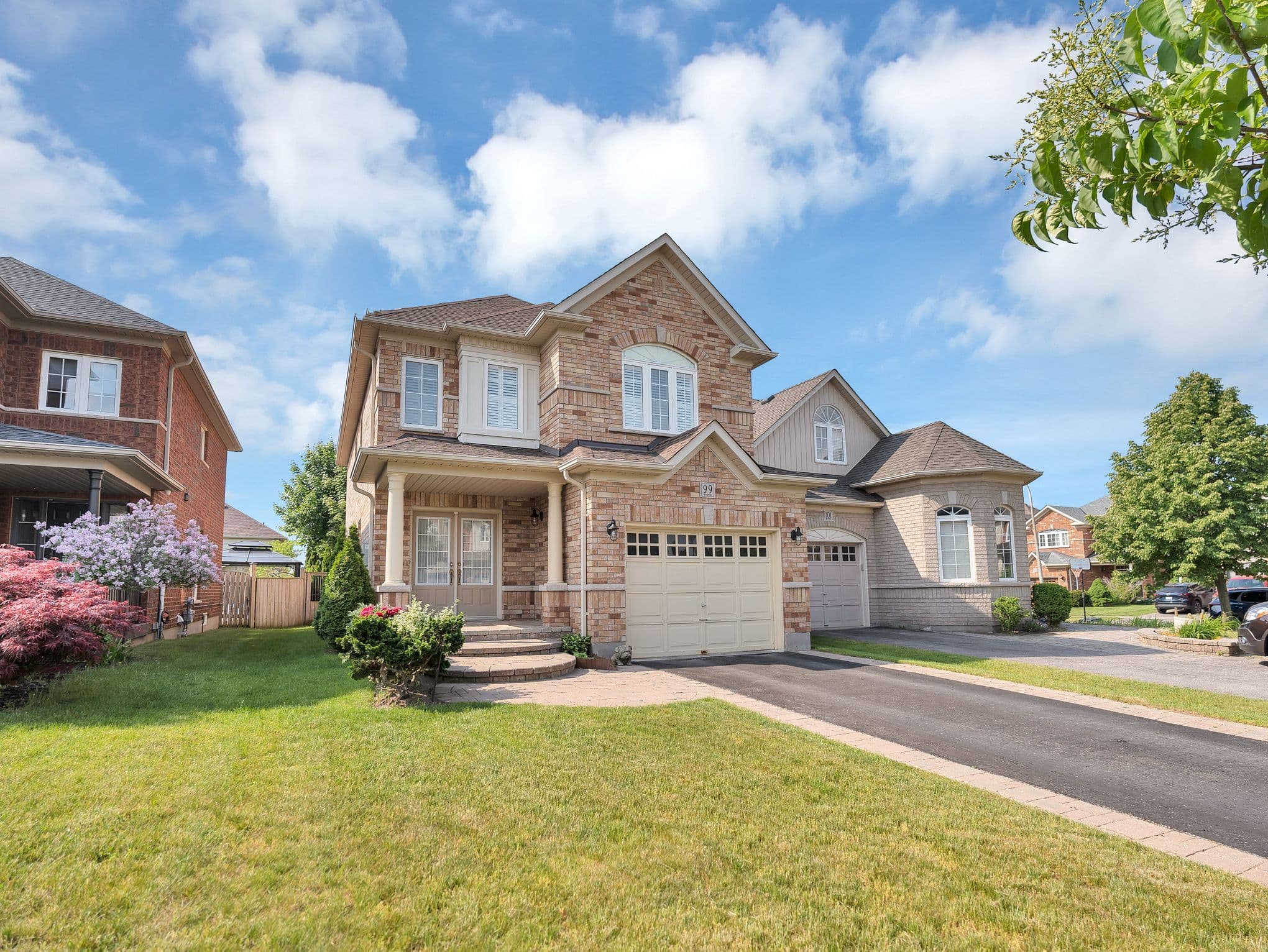 99 Scepter Place, Whitby, ON L1R 3A6