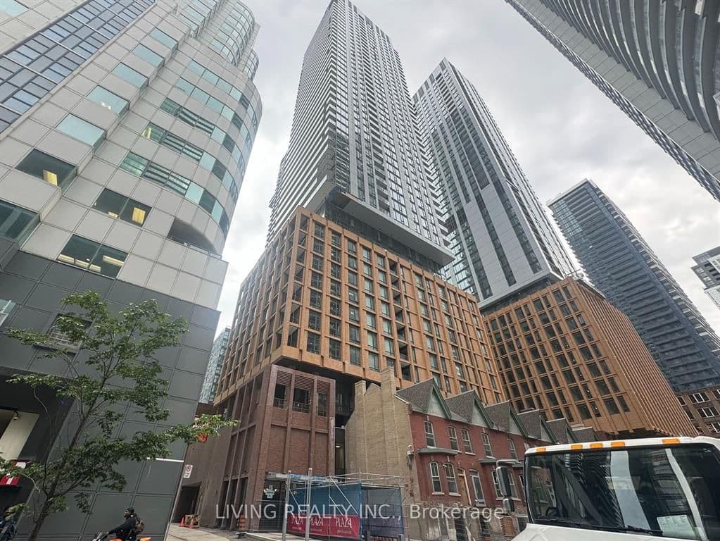8 Widmer Street 1715, Toronto C01, ON M5V 0W6