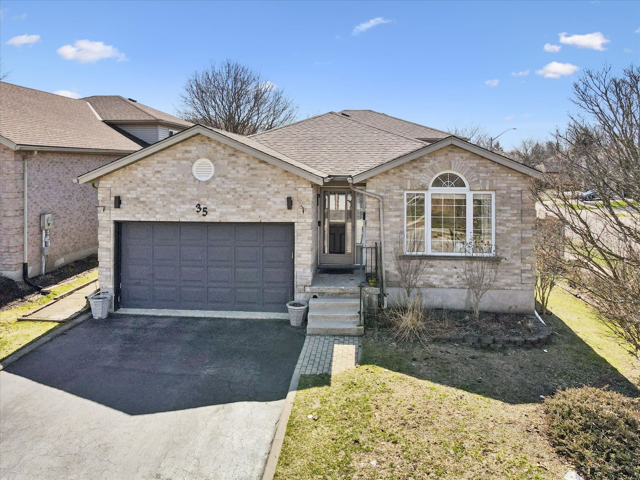 35 Melran Drive, Cambridge, ON N3C 4C1