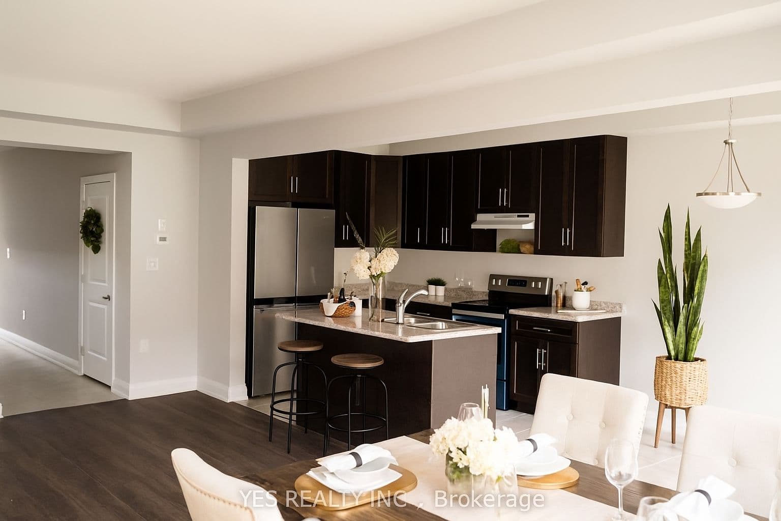 36 Bur Oak Drive, Thorold, ON L2V 0L9