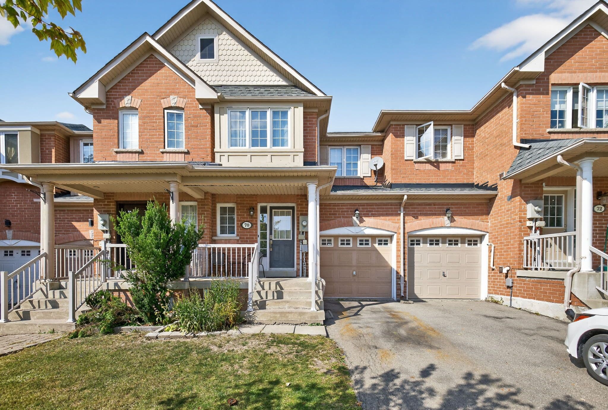 70 Burgess Crescent, Newmarket, ON L3X 2T7